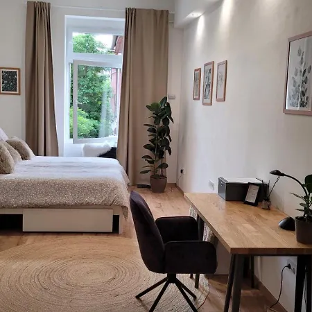 Ilka * بودابست