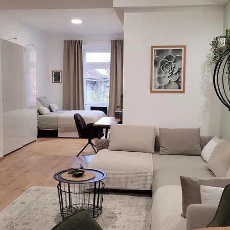 Ilka Apartment